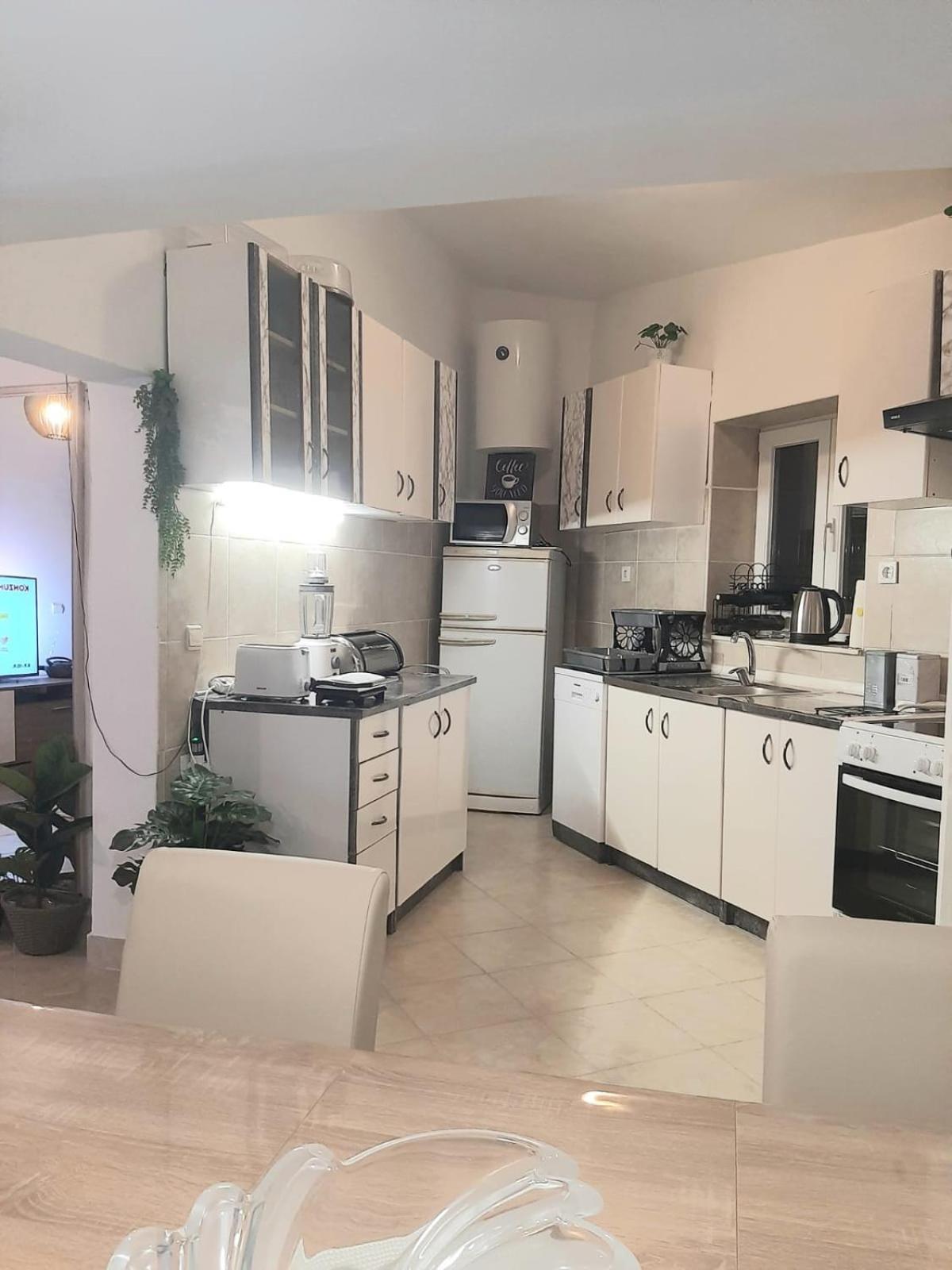 Apartment Natali Kaštel Stari Extérieur photo