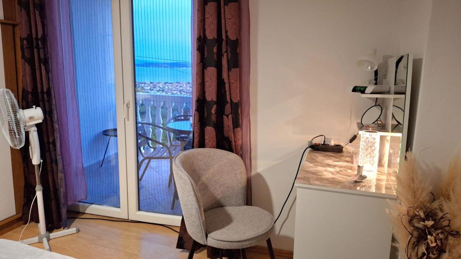 Apartment Natali Kaštel Stari Extérieur photo